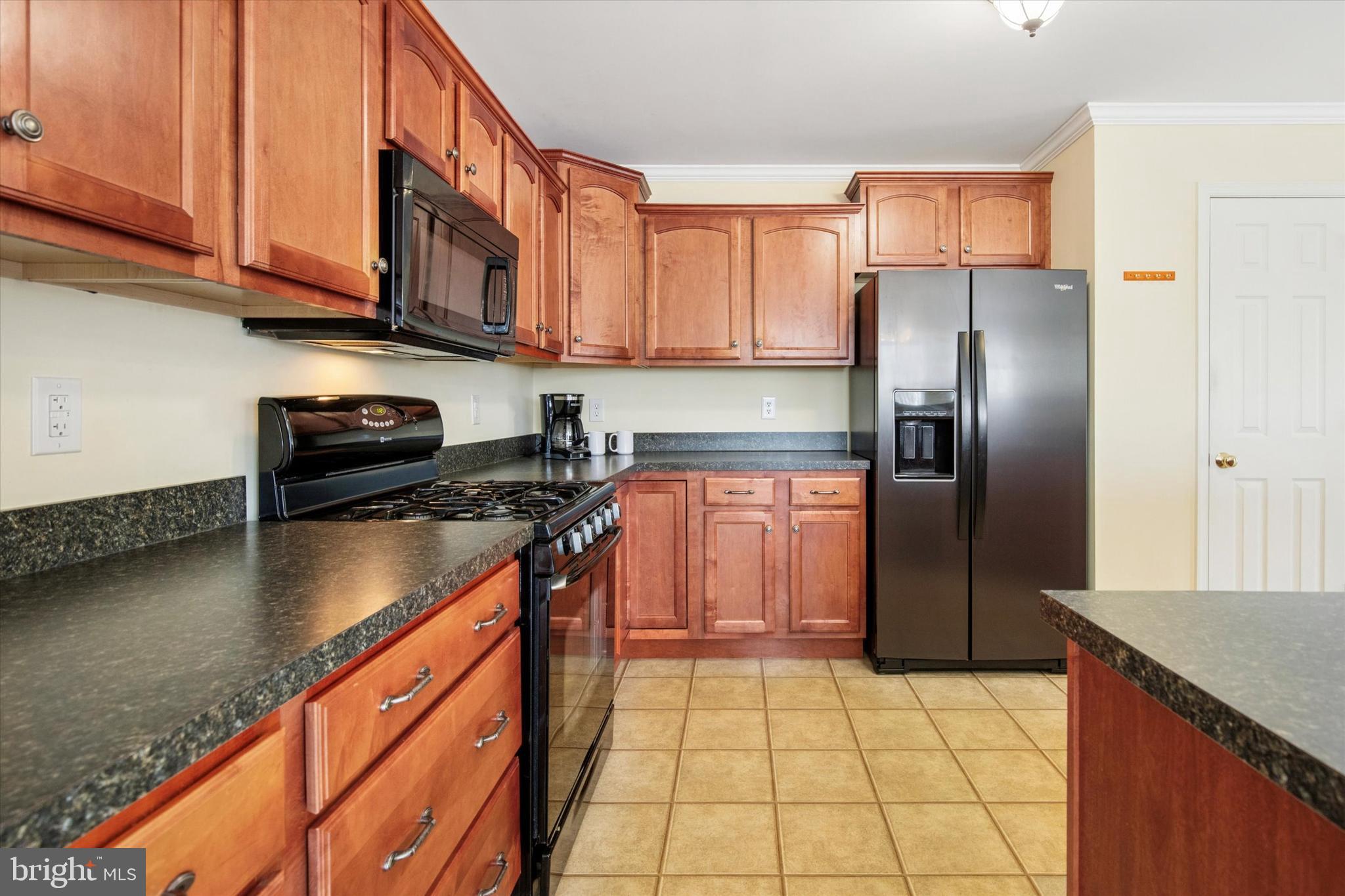 PRESTON COURT - Residential