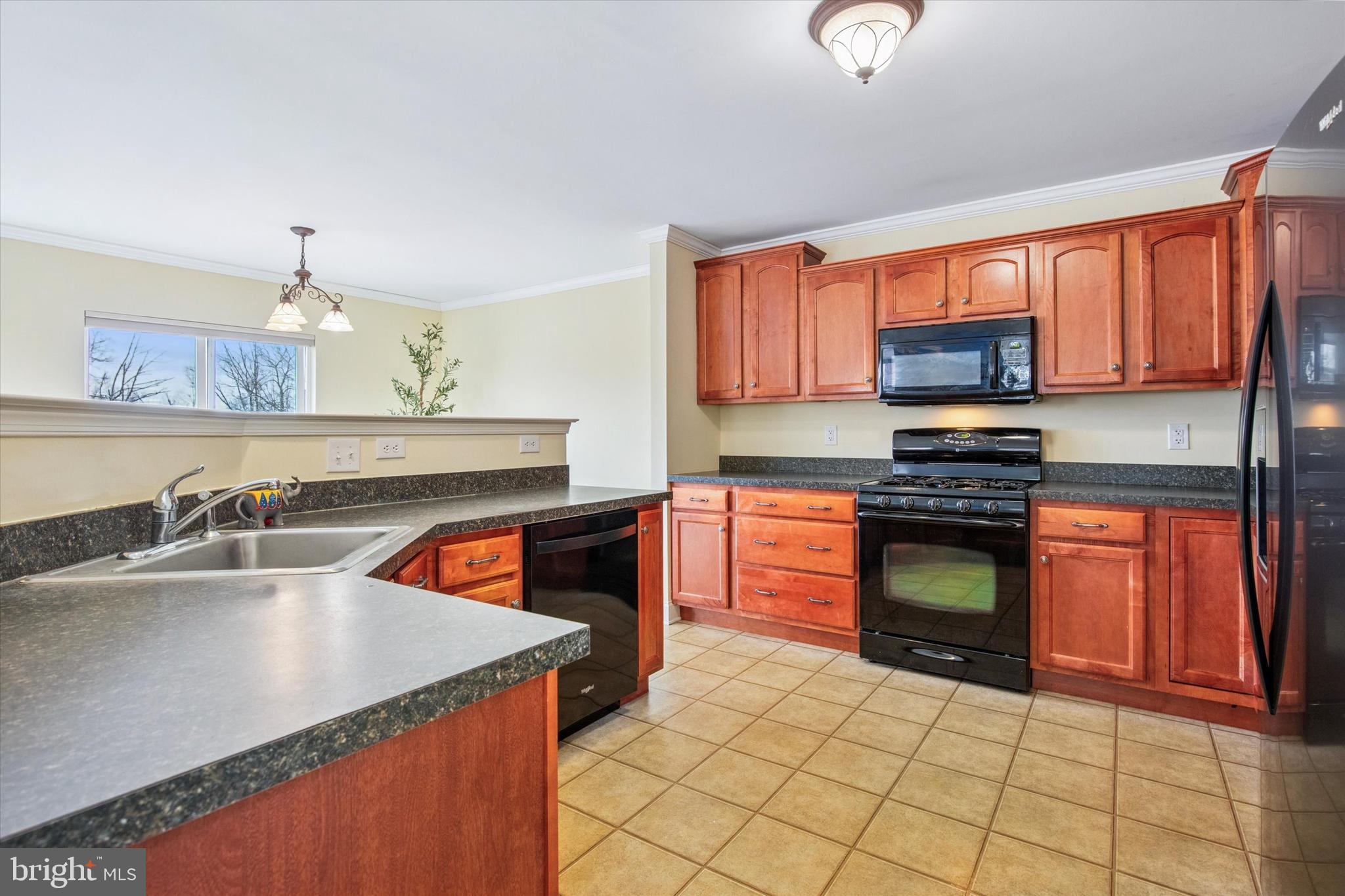 PRESTON COURT - Residential