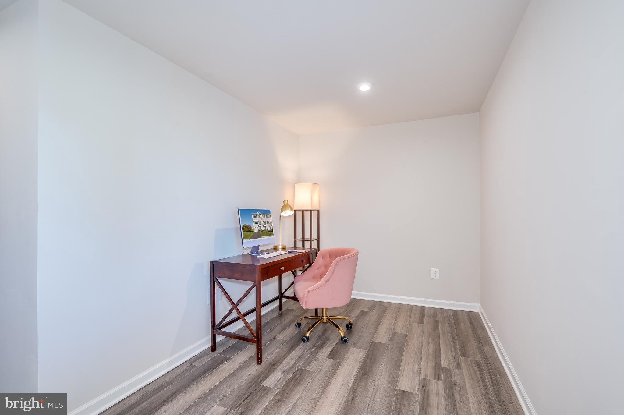 THE LAKES AT MARTINSBURG - Residential