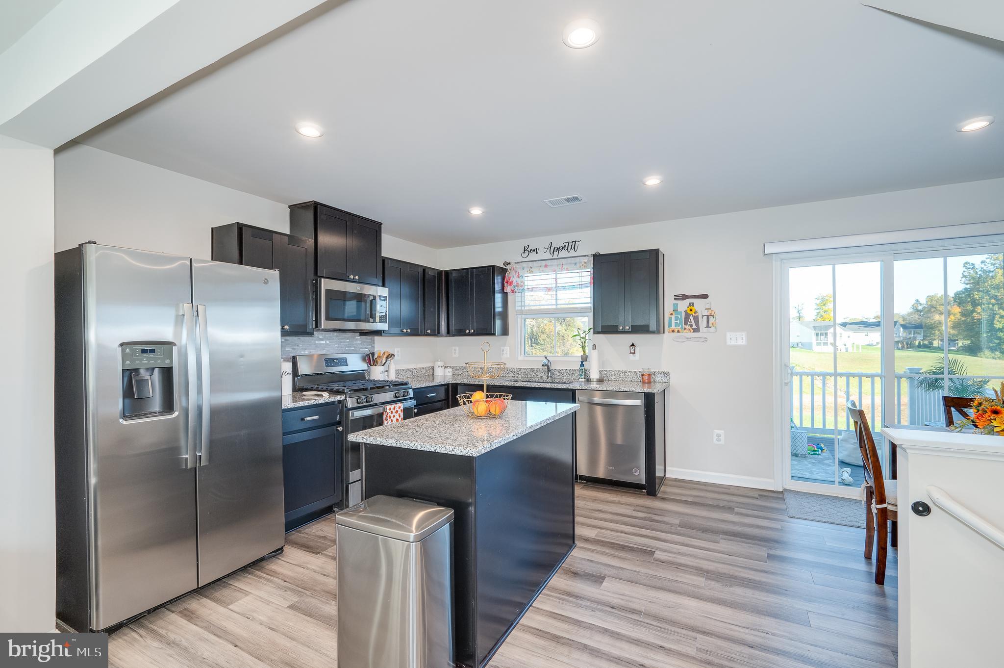 THE LAKES AT MARTINSBURG - Residential