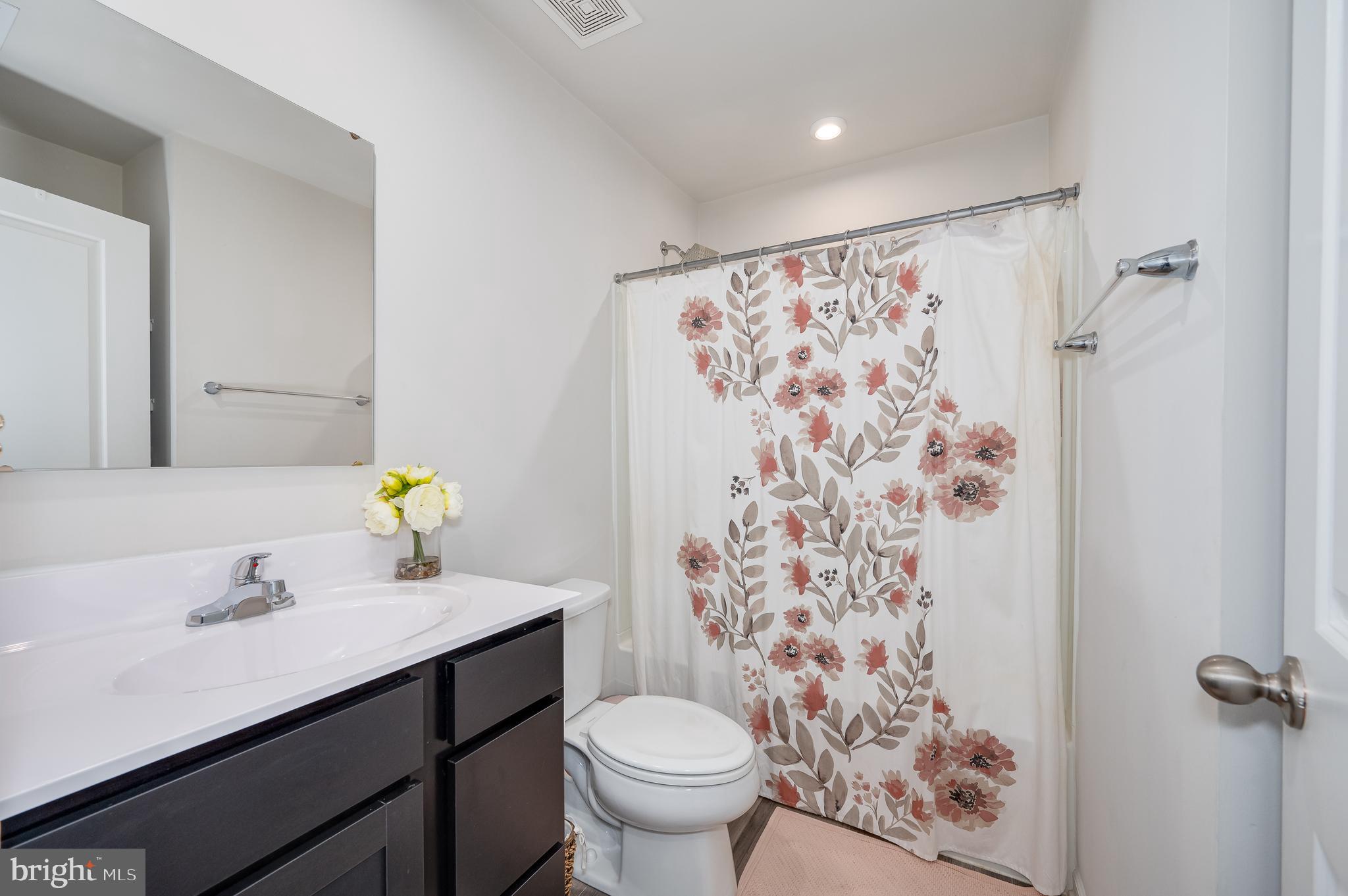 THE LAKES AT MARTINSBURG - Residential