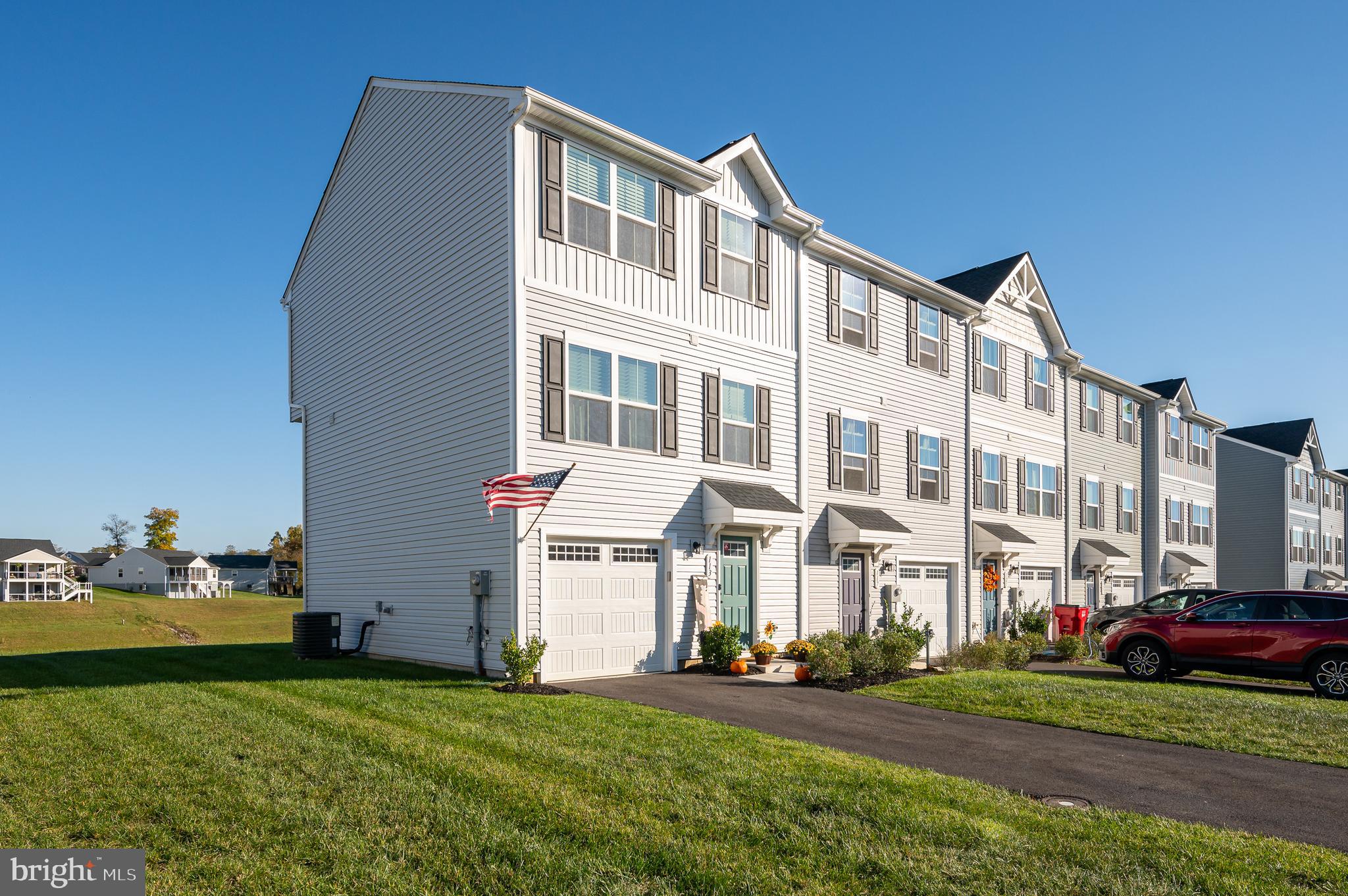 THE LAKES AT MARTINSBURG - Residential
