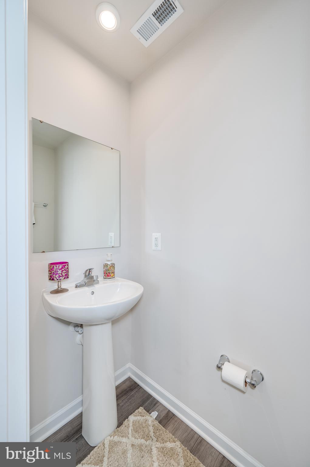 THE LAKES AT MARTINSBURG - Residential