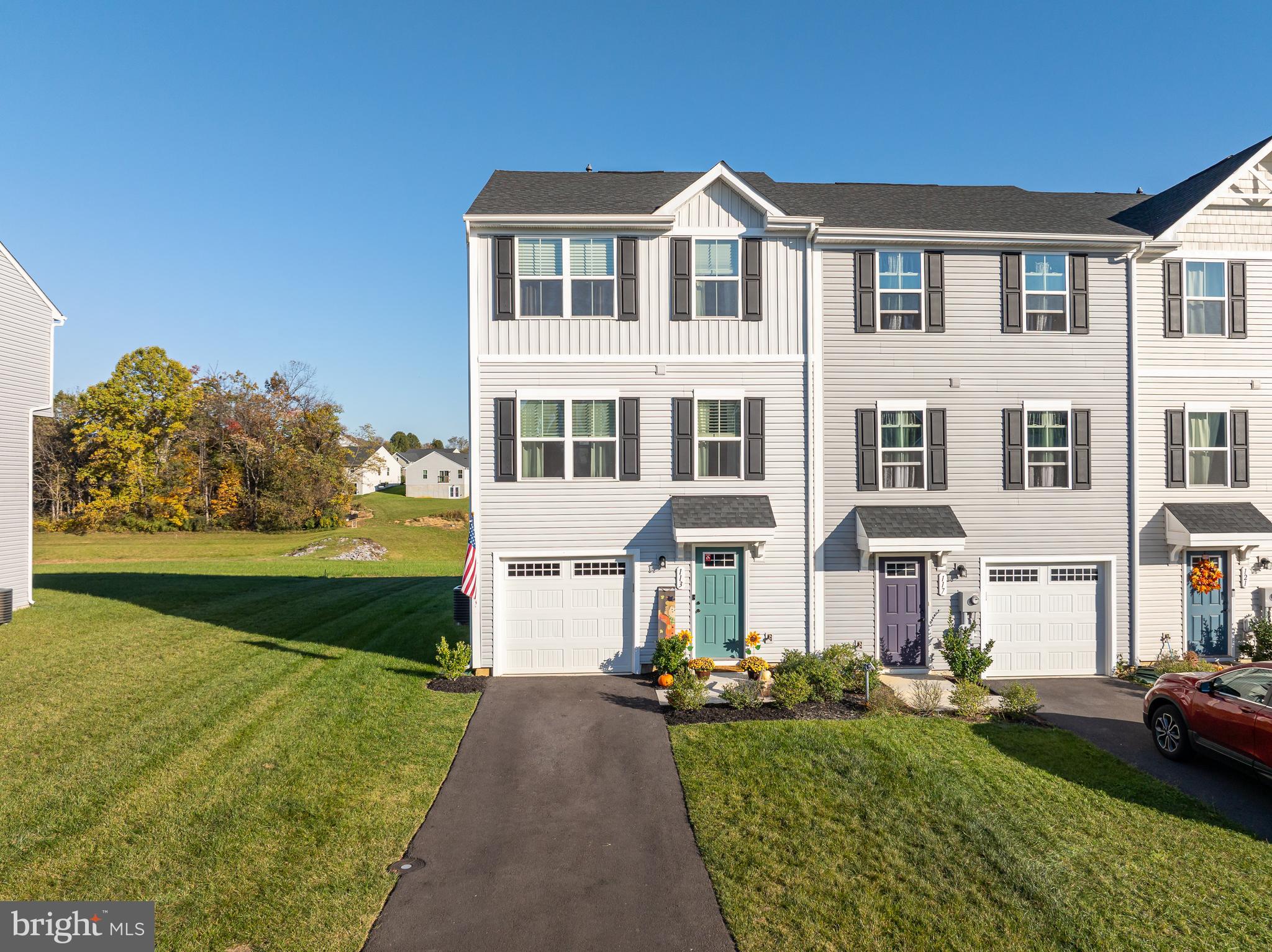 THE LAKES AT MARTINSBURG - Residential