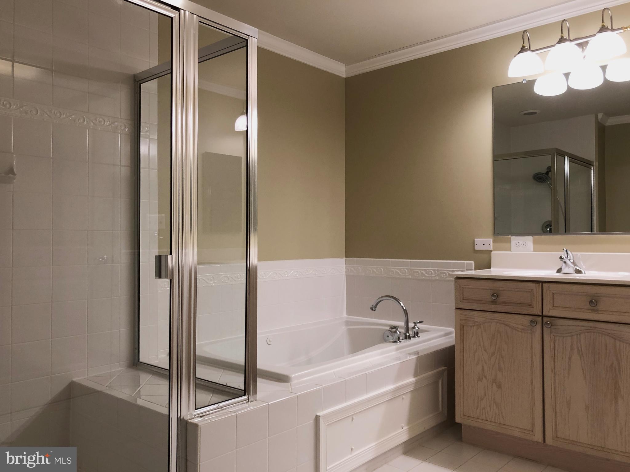 BELMONT BAY - Residential Lease