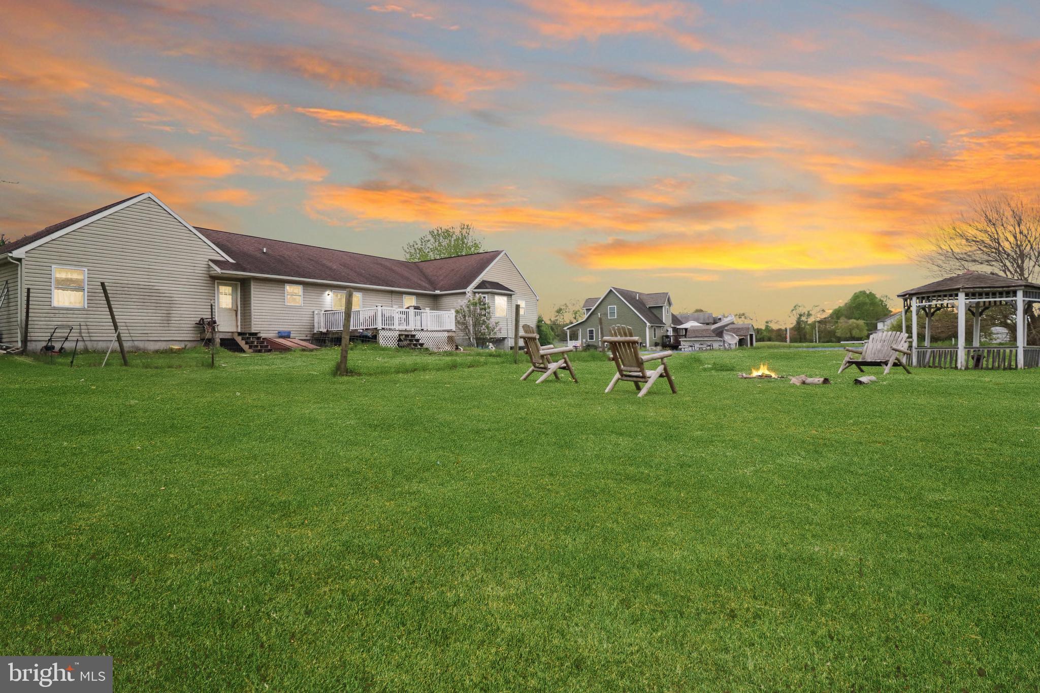 PINE GROVE - Residential