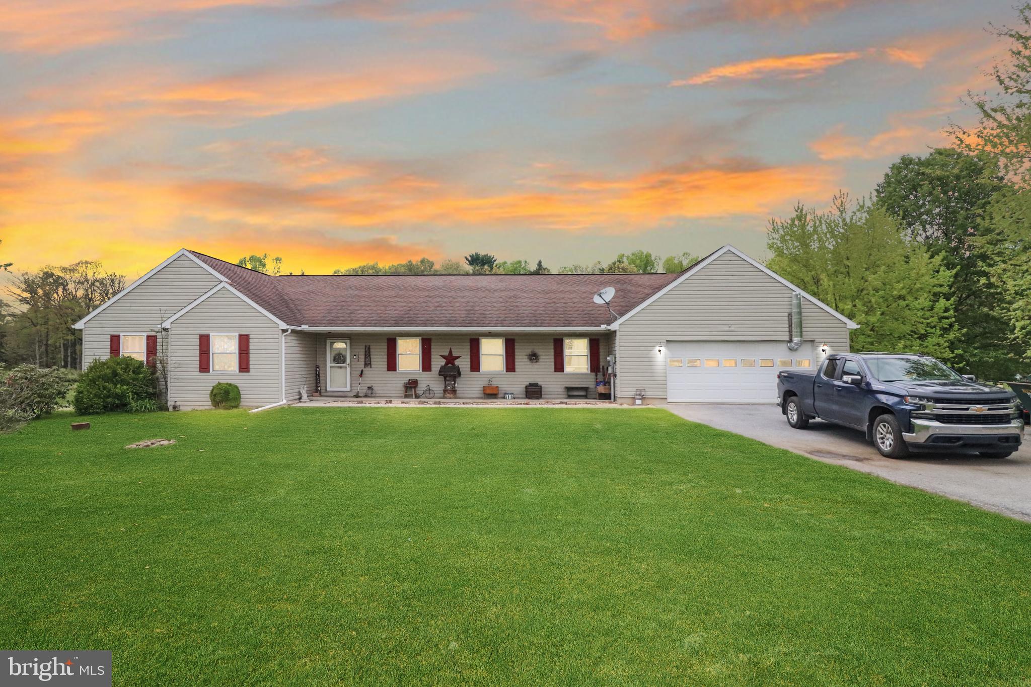 PINE GROVE - Residential