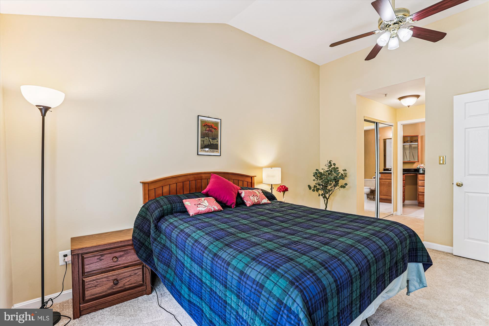 SUTTON RIDGE - Residential