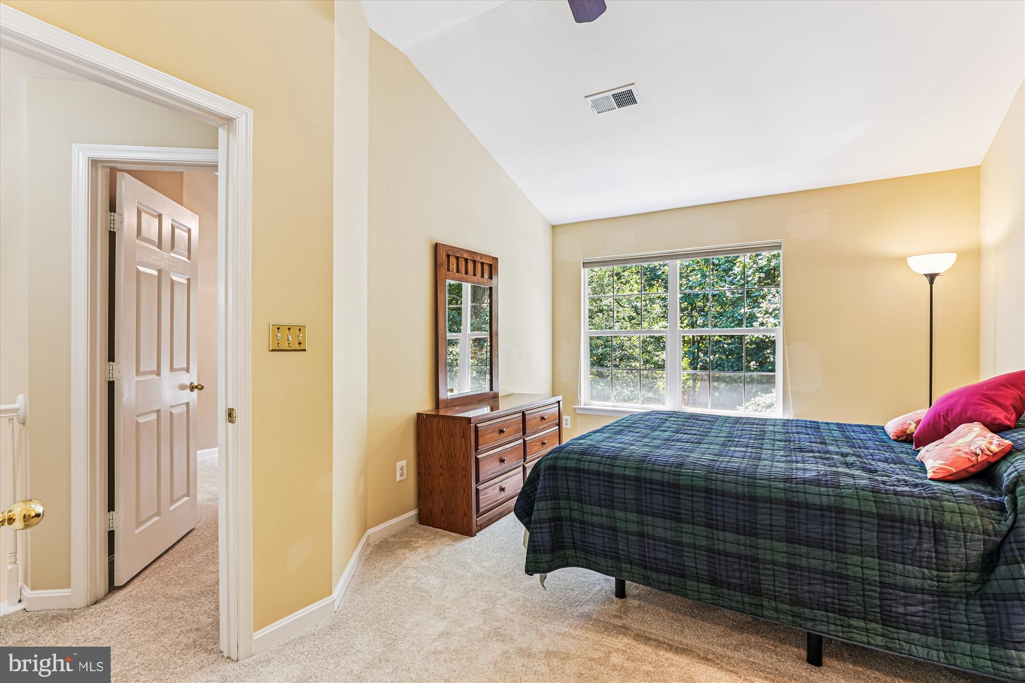 SUTTON RIDGE - Residential