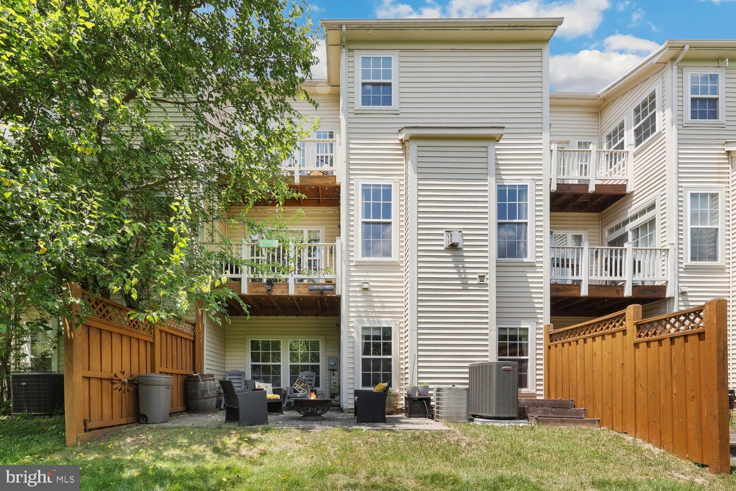 BROADLANDS SOUTH - Residential