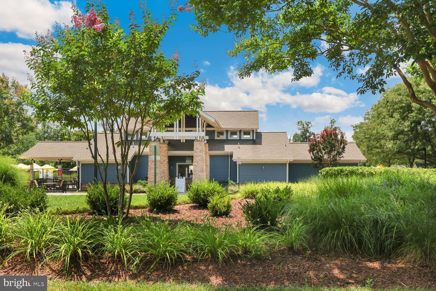 BROADLANDS SOUTH - Residential