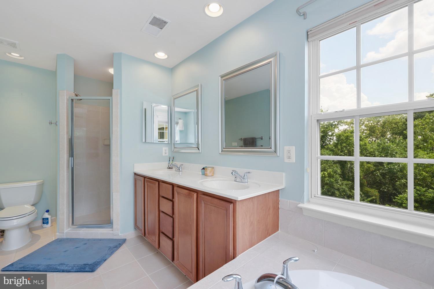 BROADLANDS SOUTH - Residential