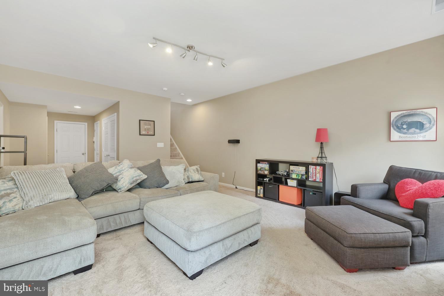 BROADLANDS SOUTH - Residential
