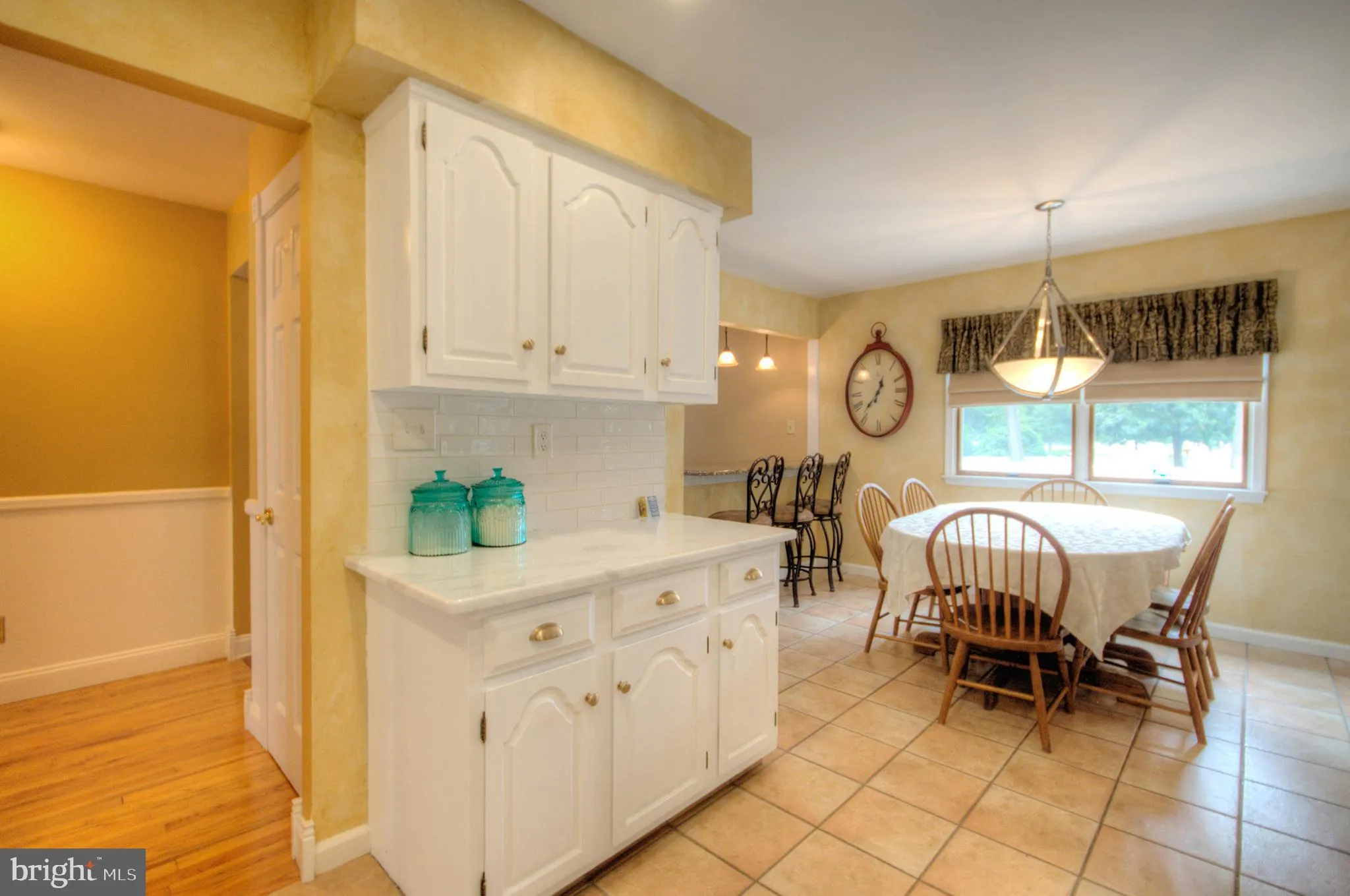 Blackwood, New Jersey 08012, United States, 4 Bedrooms Bedrooms, ,3 BathroomsBathrooms,Residential,Pending,210352