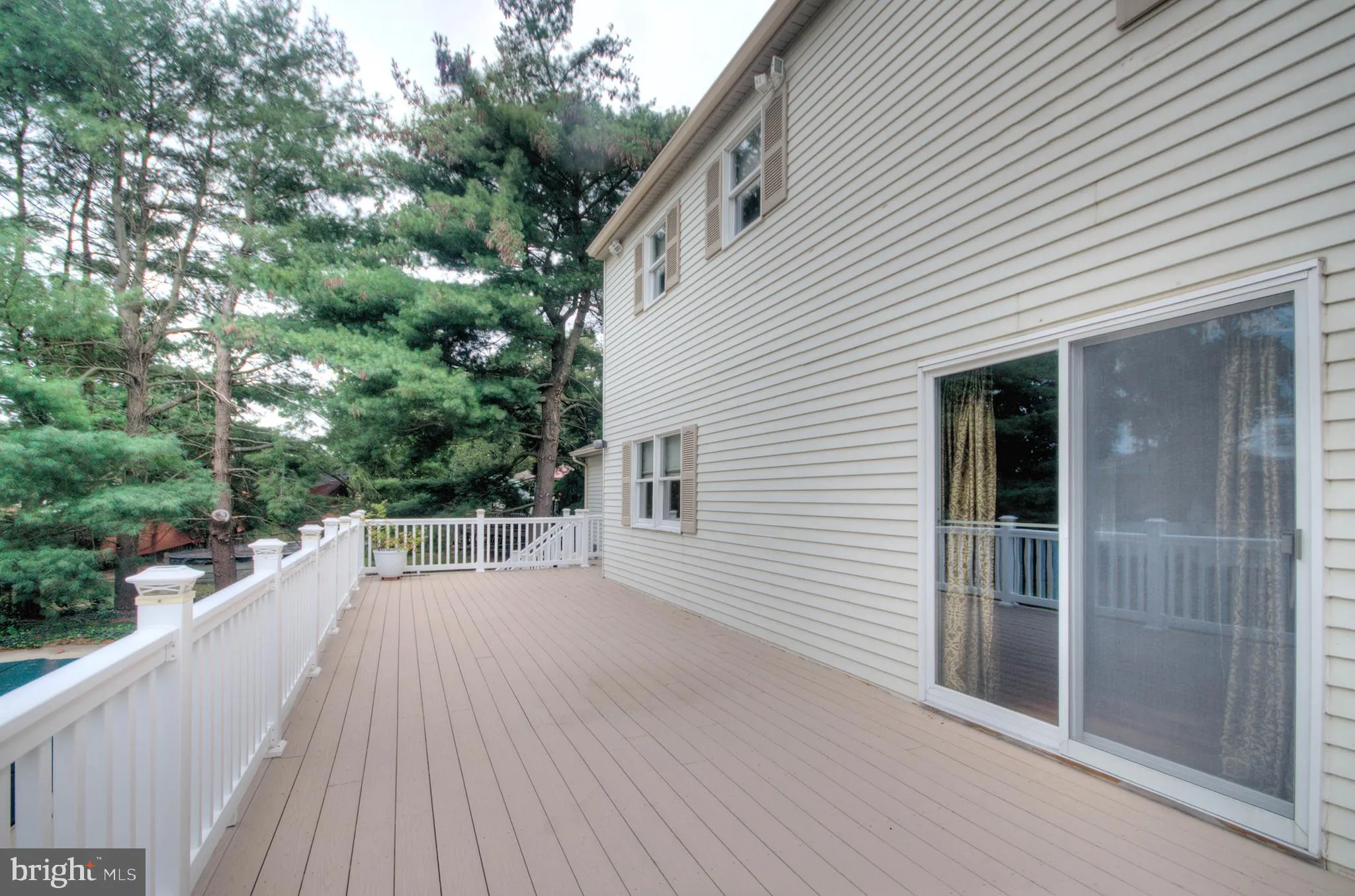 Blackwood, New Jersey 08012, United States, 4 Bedrooms Bedrooms, ,3 BathroomsBathrooms,Residential,Pending,210352