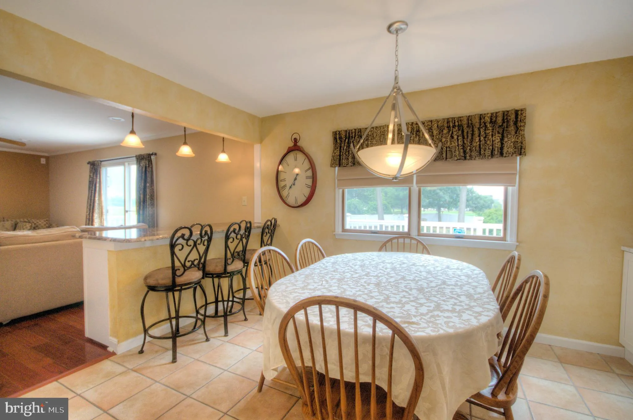 Blackwood, New Jersey 08012, United States, 4 Bedrooms Bedrooms, ,3 BathroomsBathrooms,Residential,Pending,210352