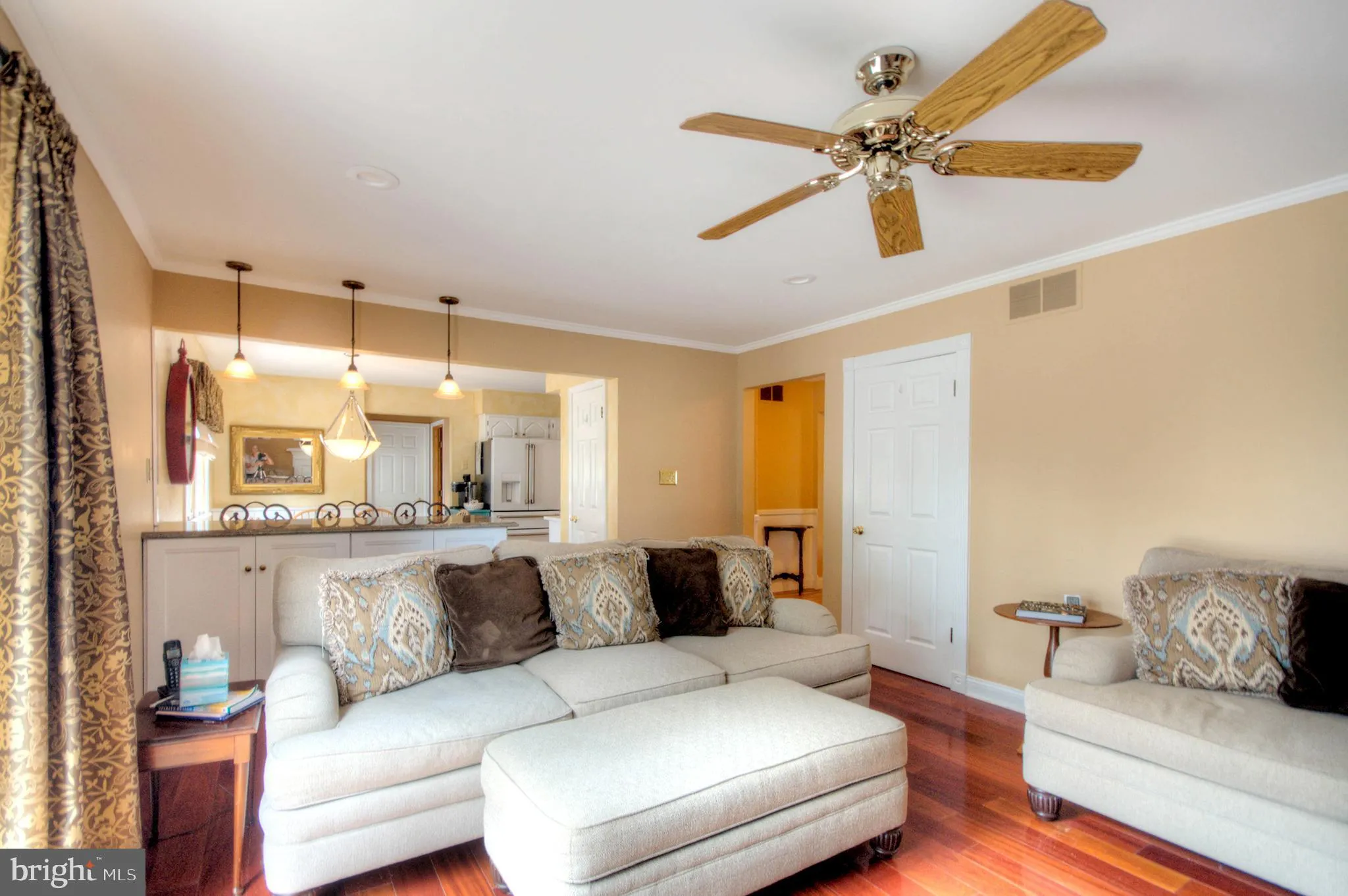 Blackwood, New Jersey 08012, United States, 4 Bedrooms Bedrooms, ,3 BathroomsBathrooms,Residential,Pending,210352