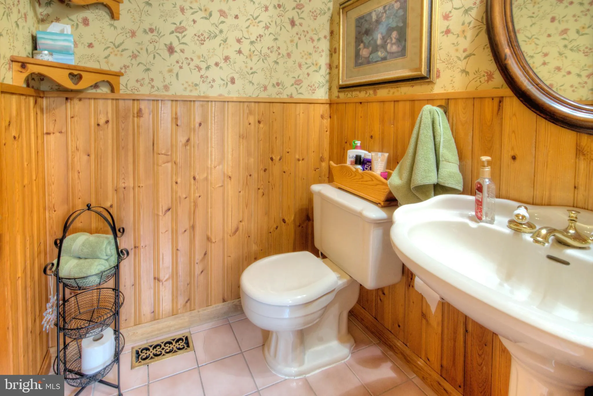 Blackwood, New Jersey 08012, United States, 4 Bedrooms Bedrooms, ,3 BathroomsBathrooms,Residential,Pending,210352