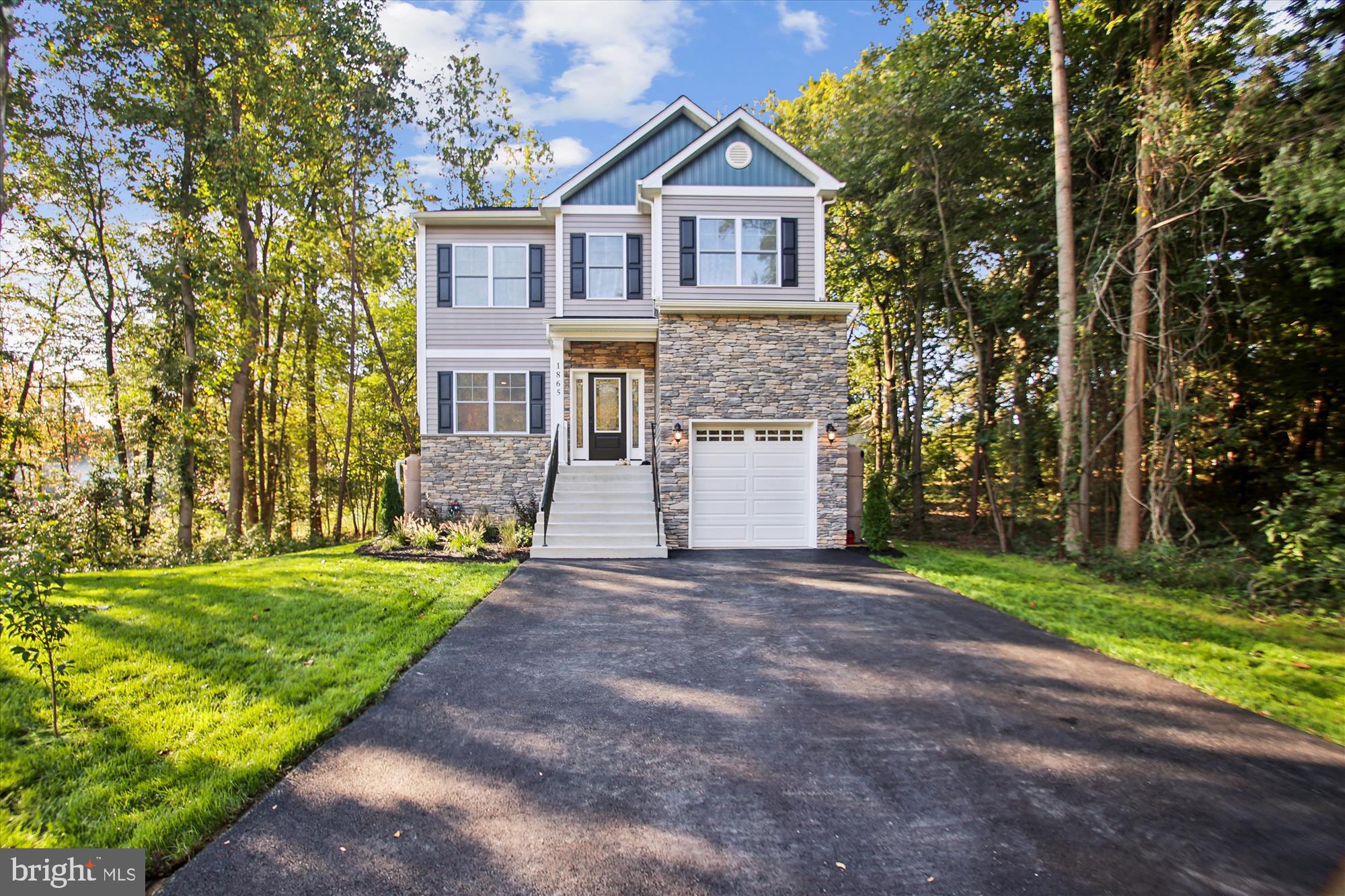 SEVERN RIDGE - Residential