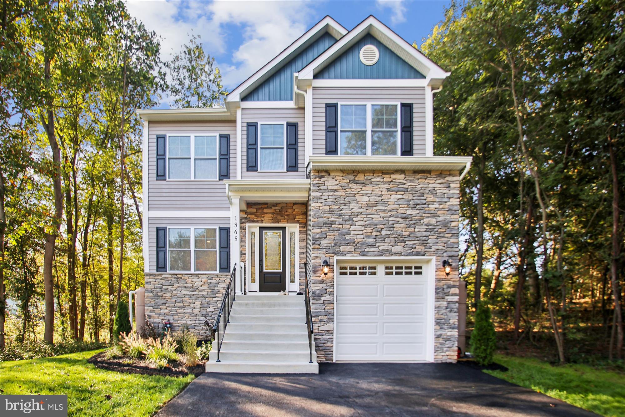 SEVERN RIDGE - Residential