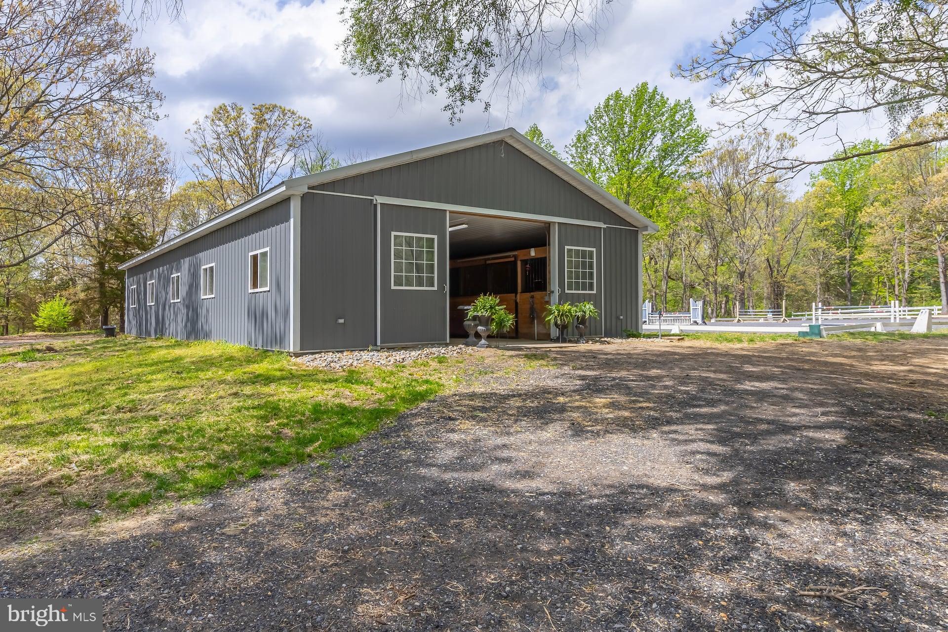140 COLONY PLACE