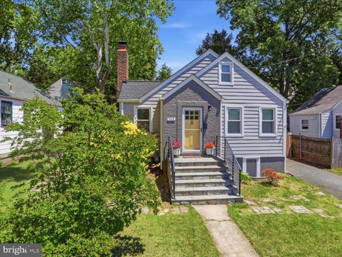 Homes For Sale - 2113 S Randolph Street<br/> ARLINGTON, VA 22204