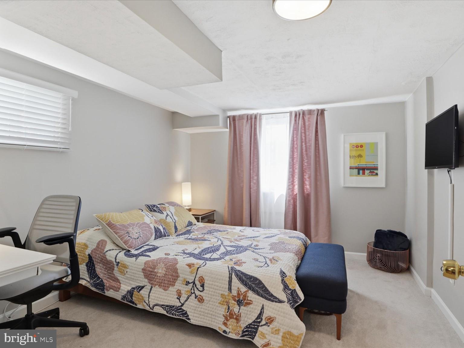 DOUGLAS PARK - Residential