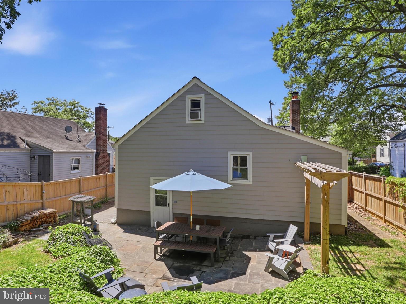 DOUGLAS PARK - Residential