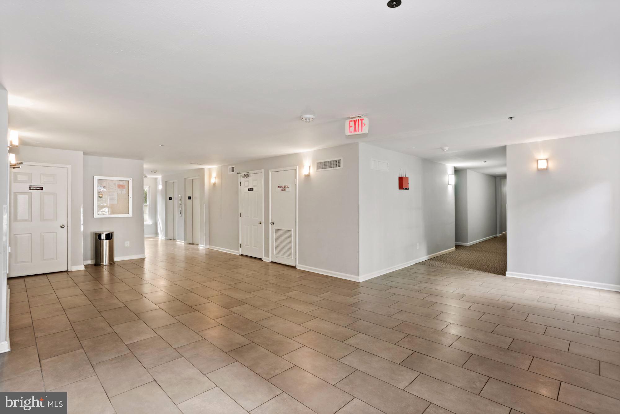 POINTE AT PARK CENTER - Residential