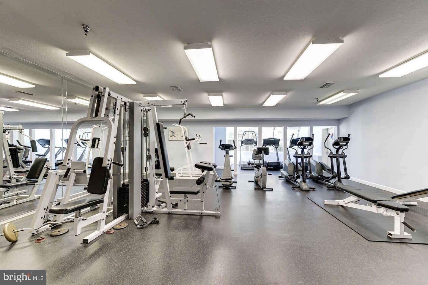 POINTE AT PARK CENTER - Residential