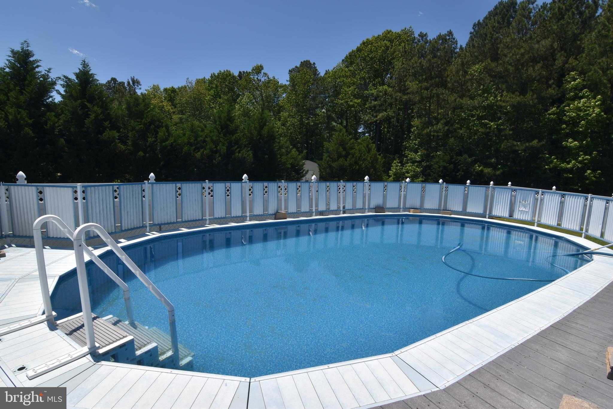 NEWTON MANOR - Residential