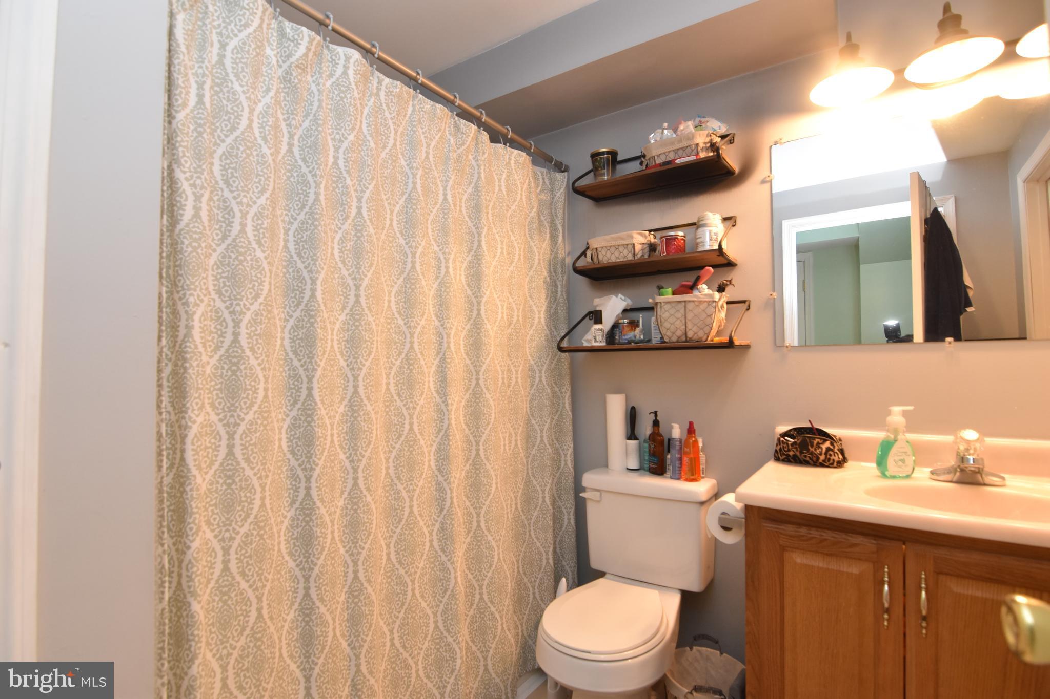 NEWTON MANOR - Residential