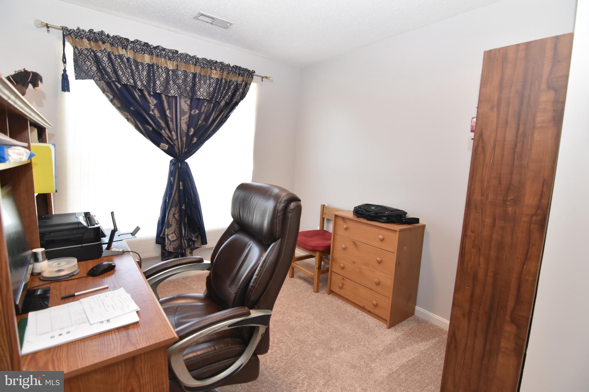 NEWTON MANOR - Residential