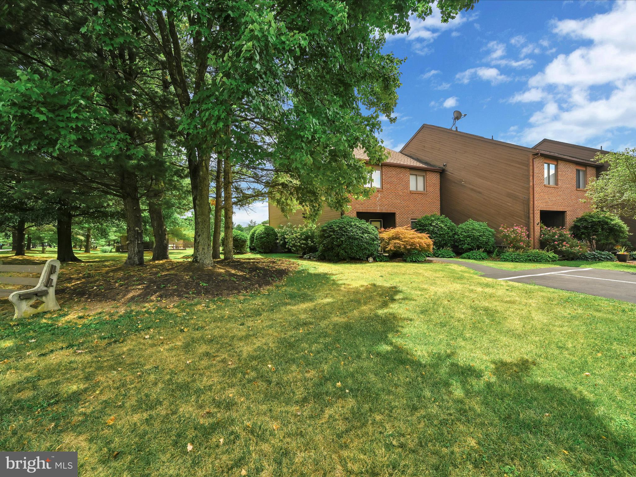 PINE BROOK - Residential