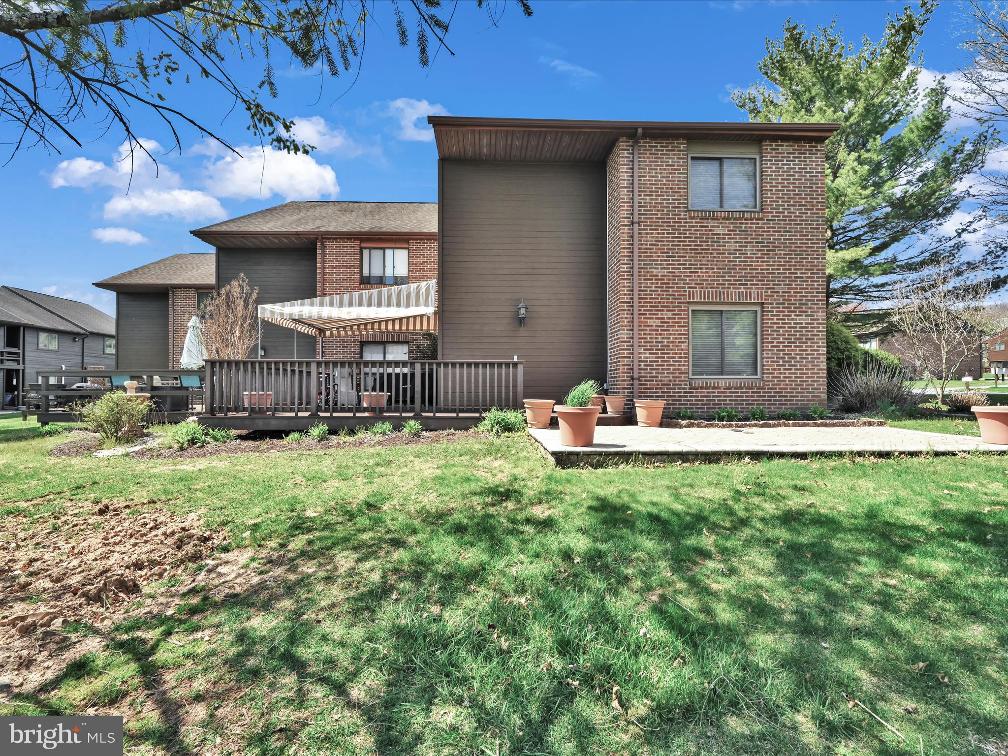 PINE BROOK - Residential