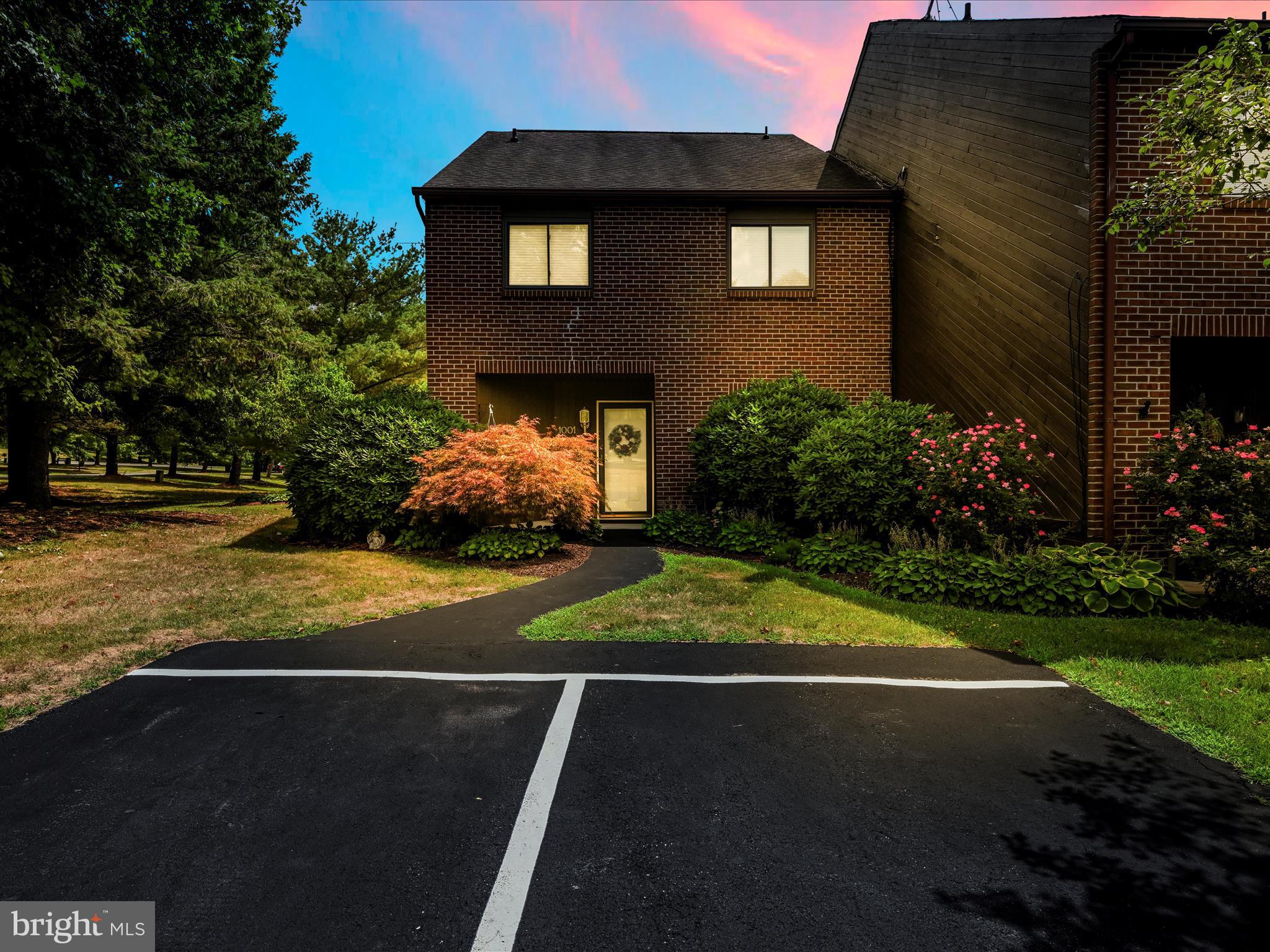 PINE BROOK - Residential