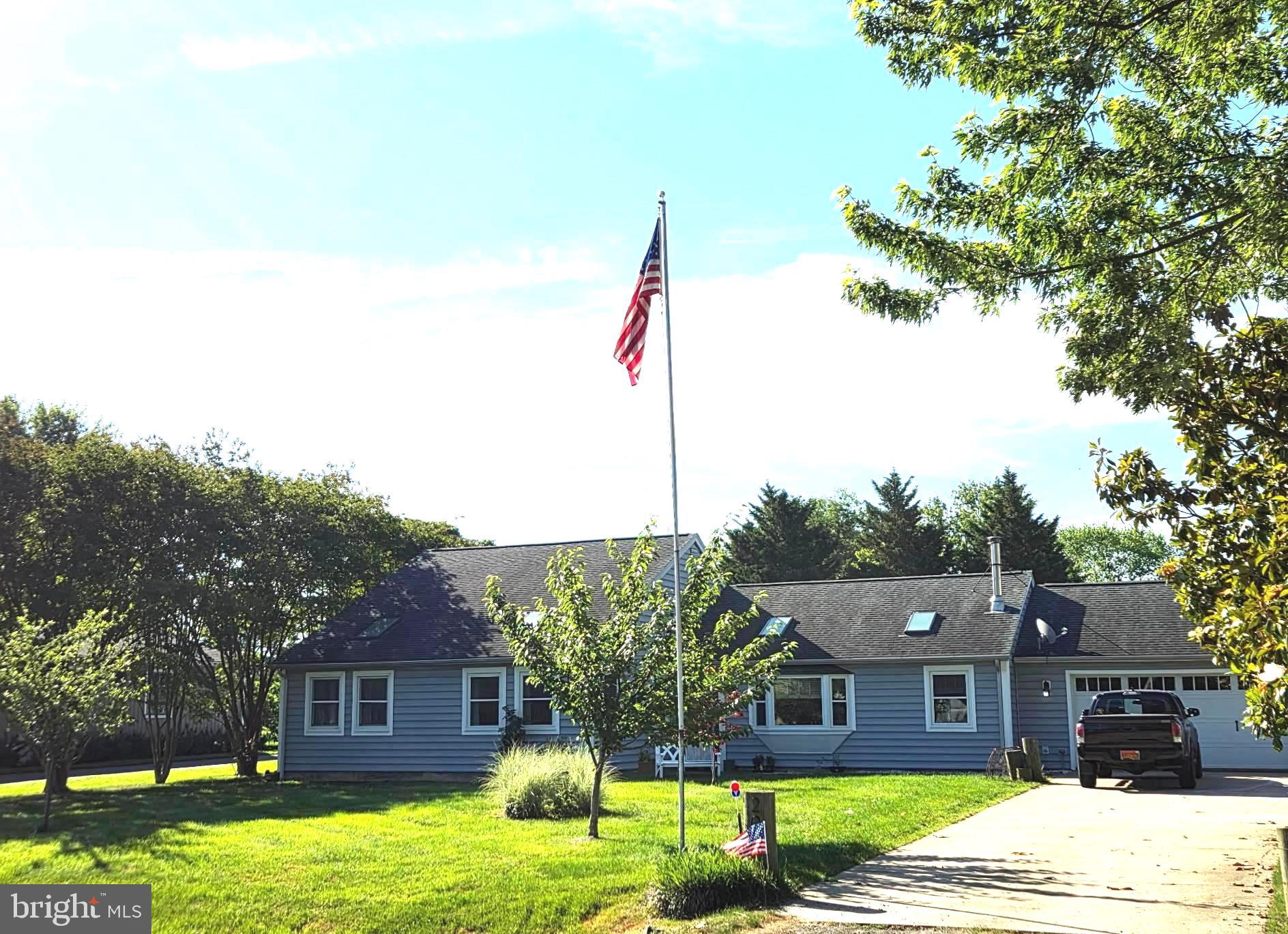 206 ANCHOR LANE