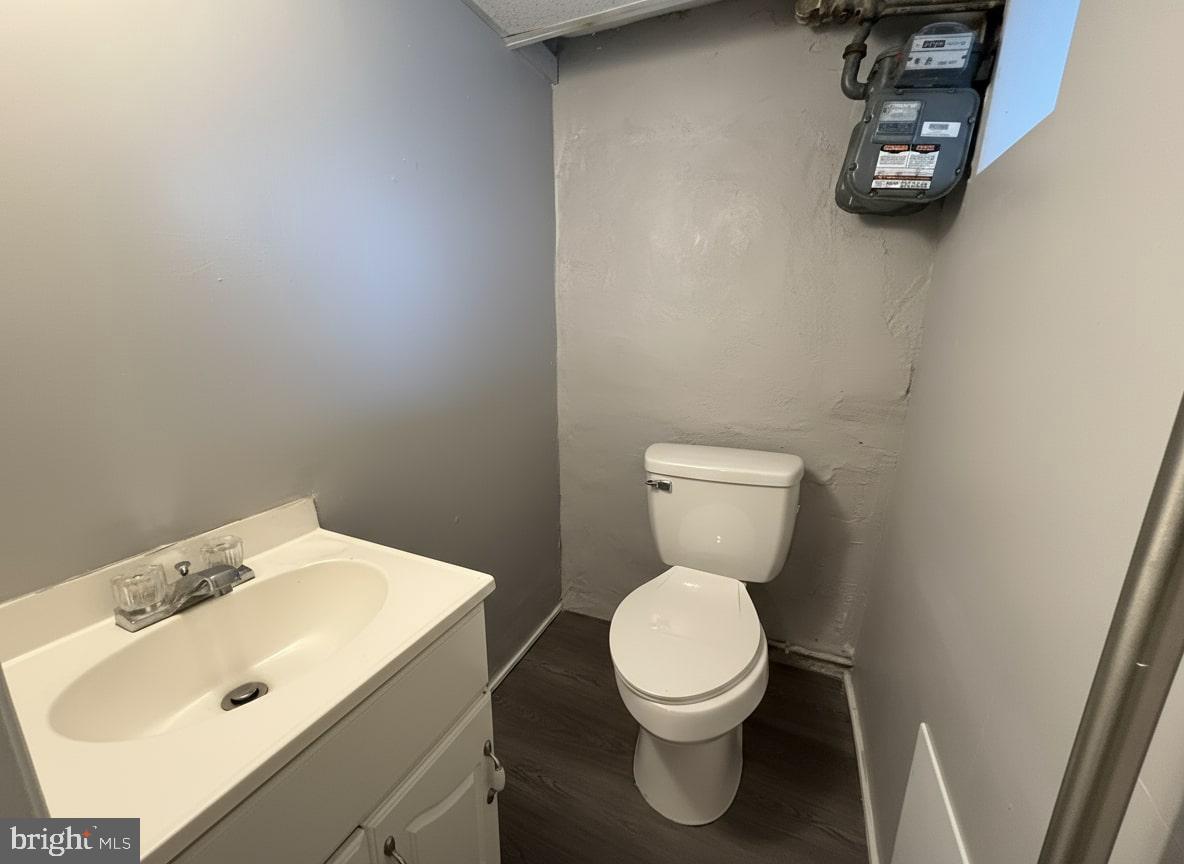 CASTOR GARDENS - Residential Lease