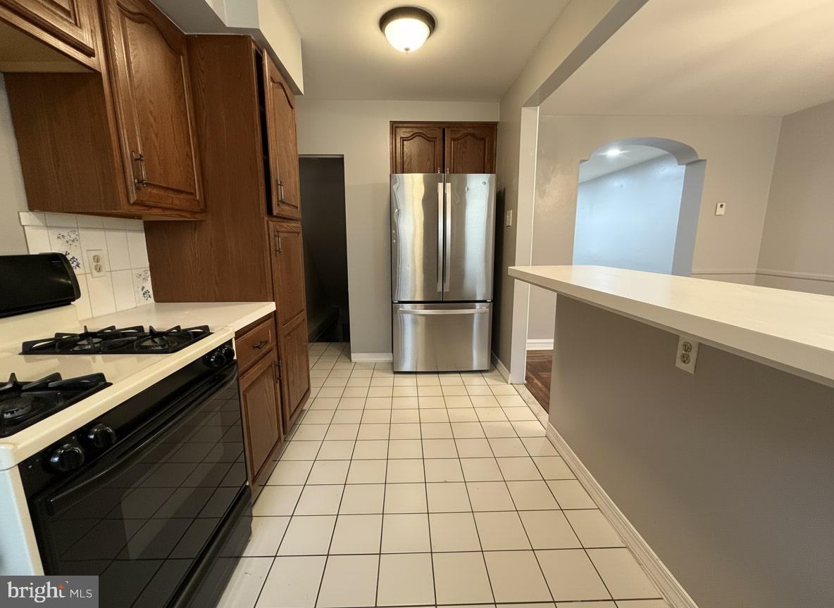 CASTOR GARDENS - Residential Lease