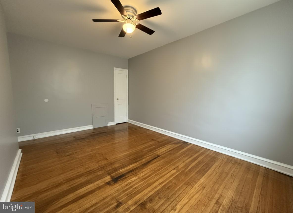 CASTOR GARDENS - Residential Lease