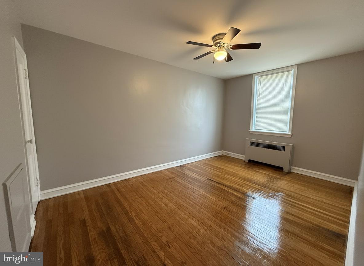 CASTOR GARDENS - Residential Lease