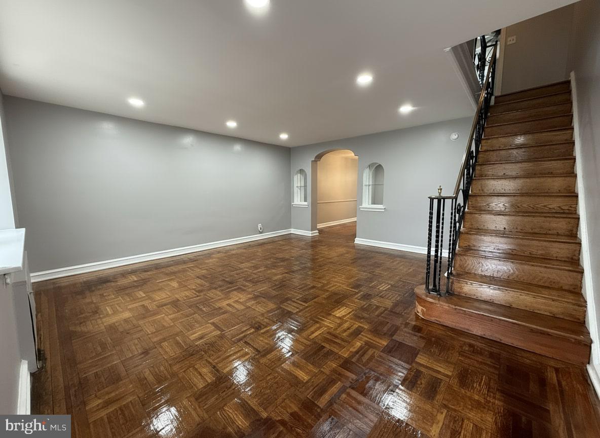 CASTOR GARDENS - Residential Lease