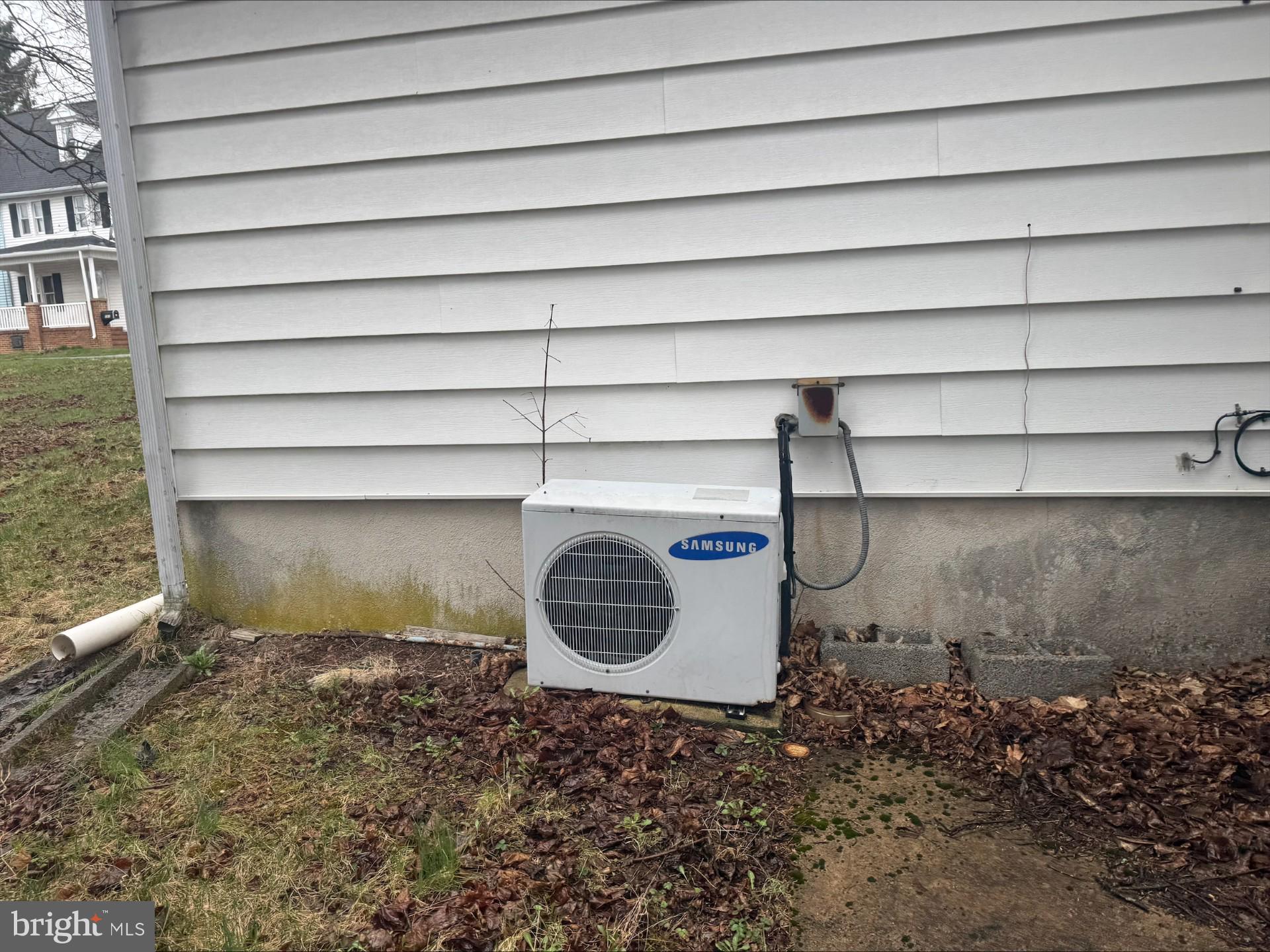 WESTON PLACE - Residential