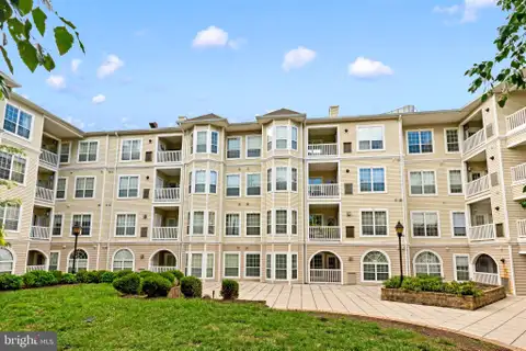 4551 Strutfield Lane Unit 4125, Alexandria, VA MLS: VAAX2064926