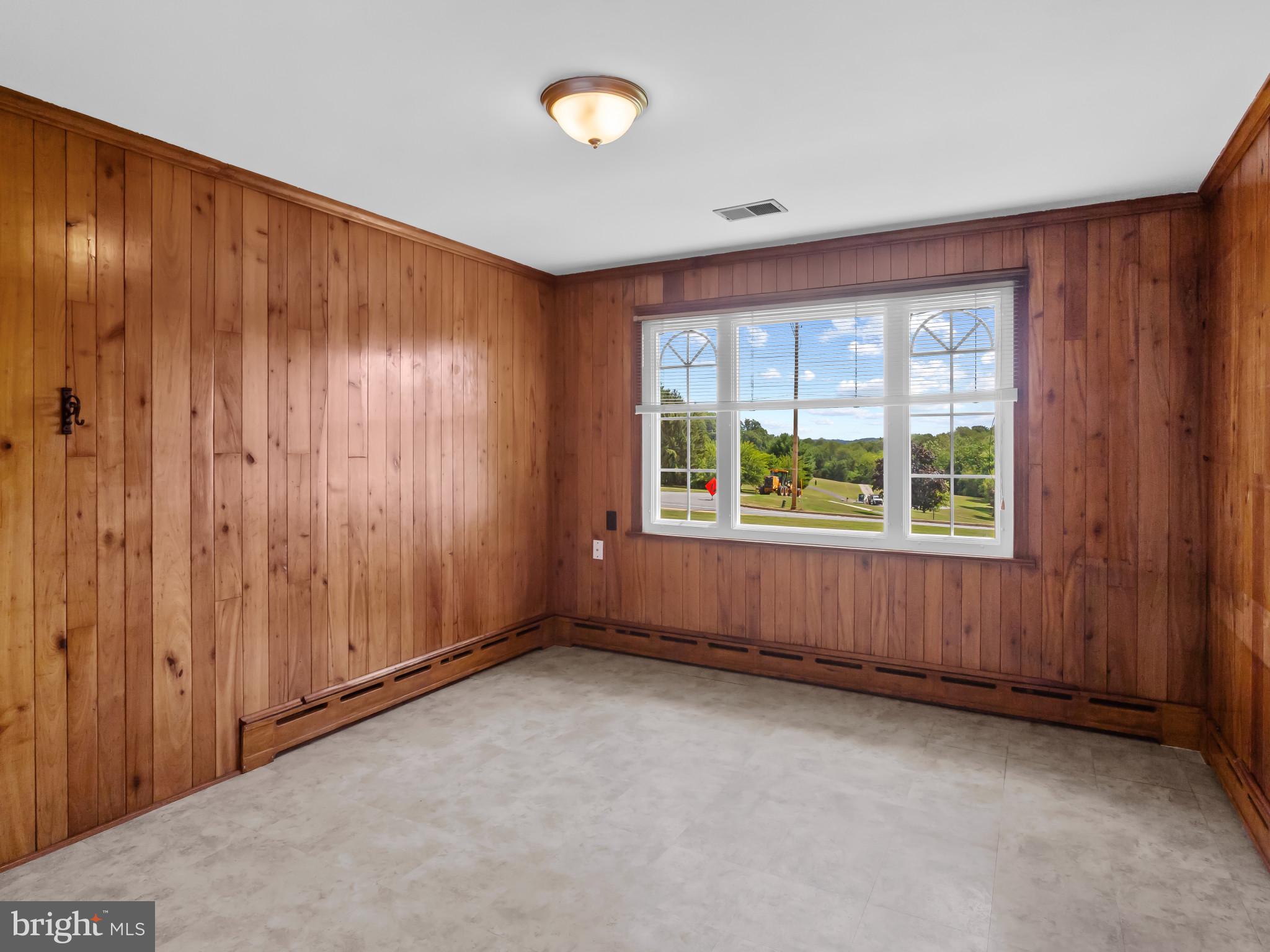 NEW WINDSOR - Residential