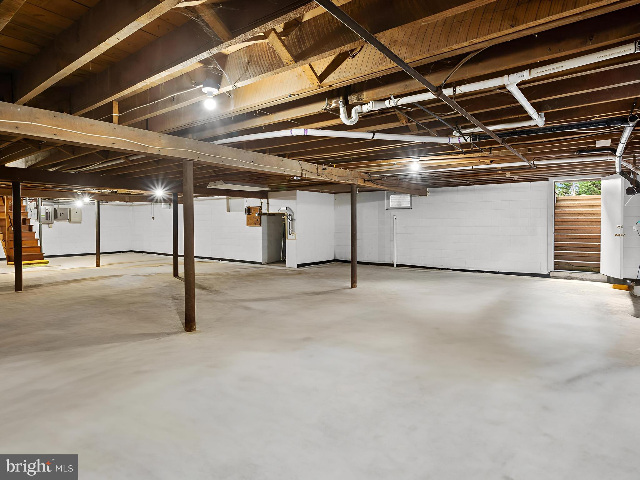 NEW WINDSOR - Residential