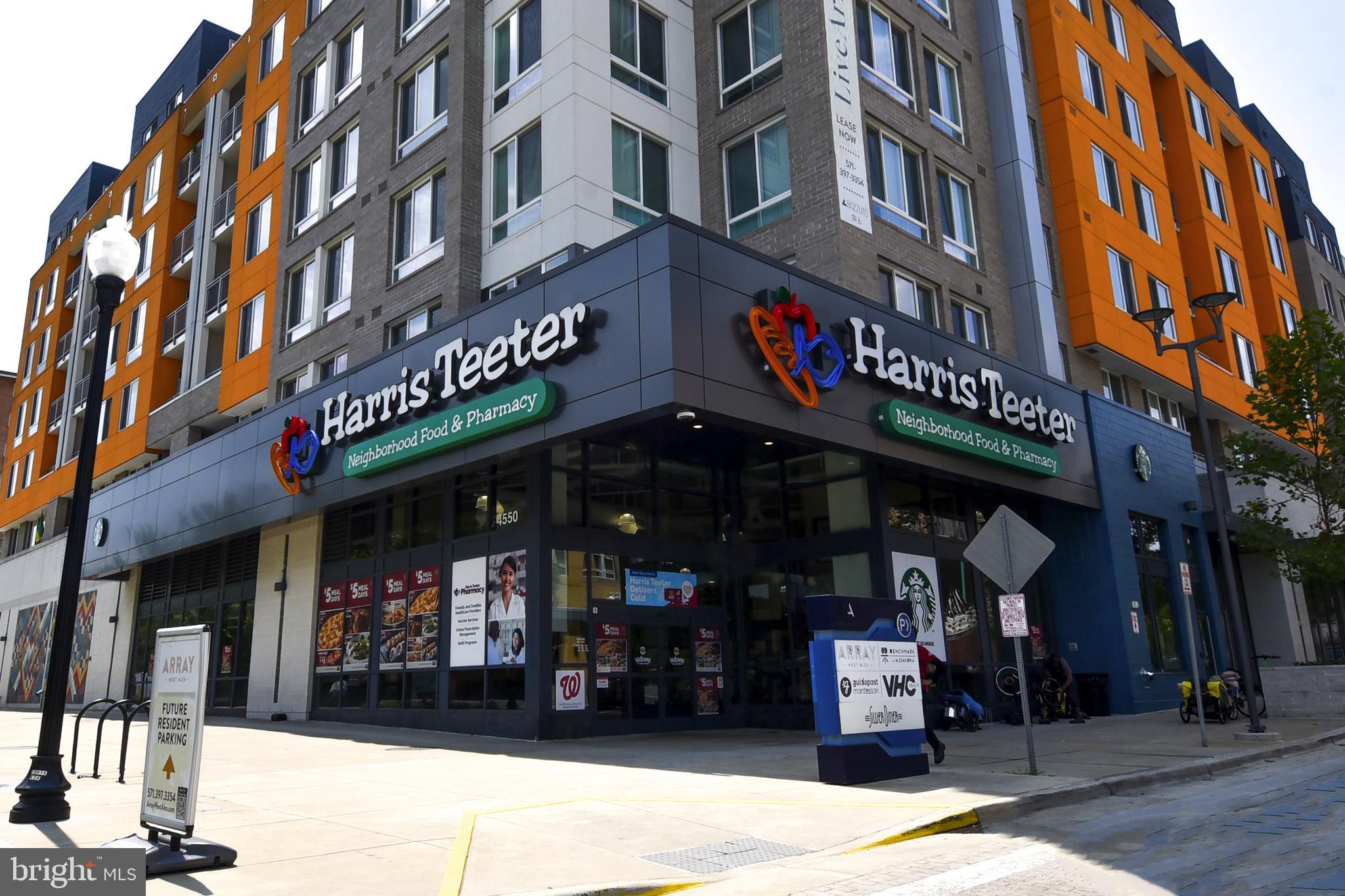 POINTE AT PARK CENTER - Residential