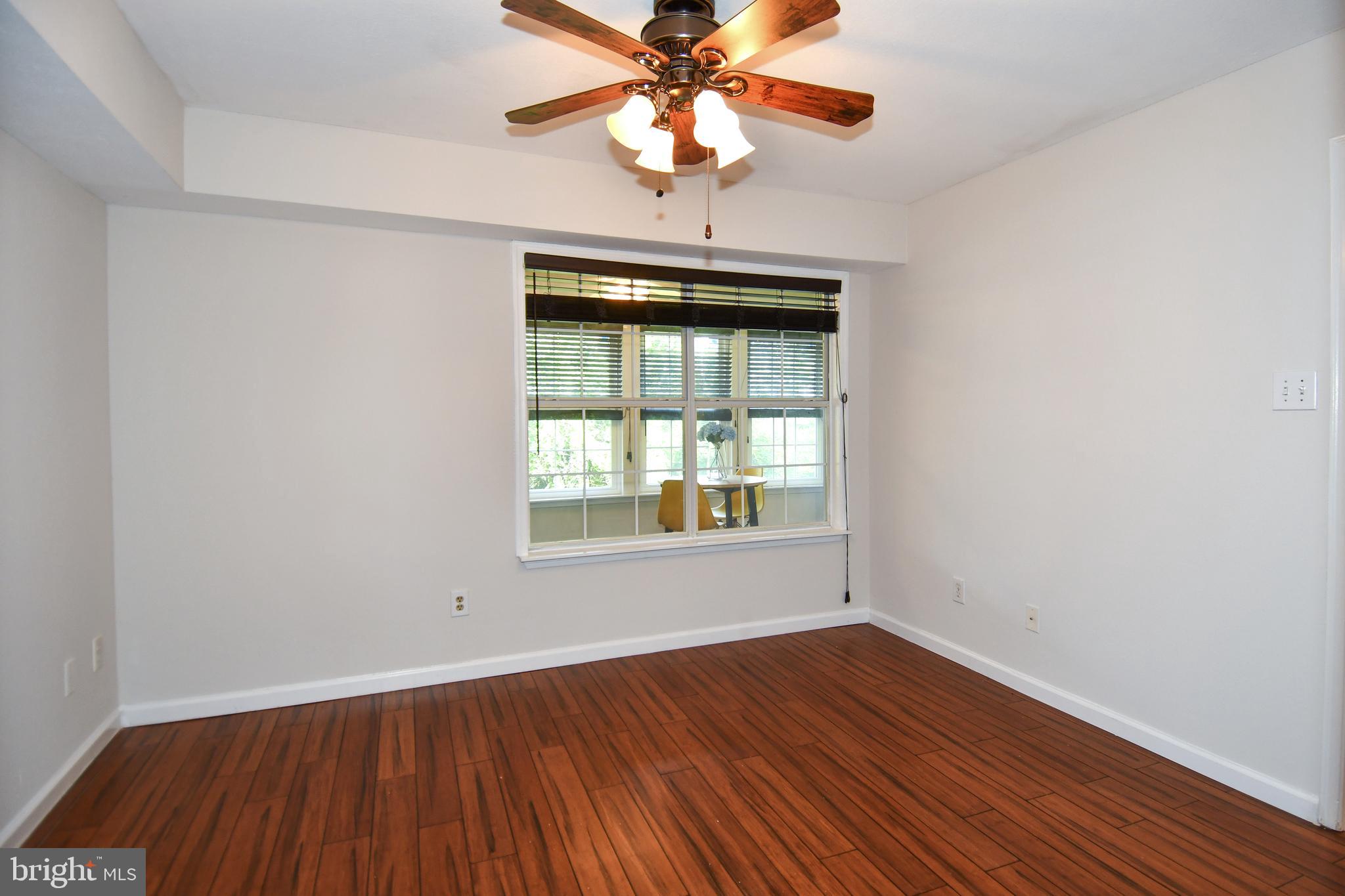 POINTE AT PARK CENTER - Residential