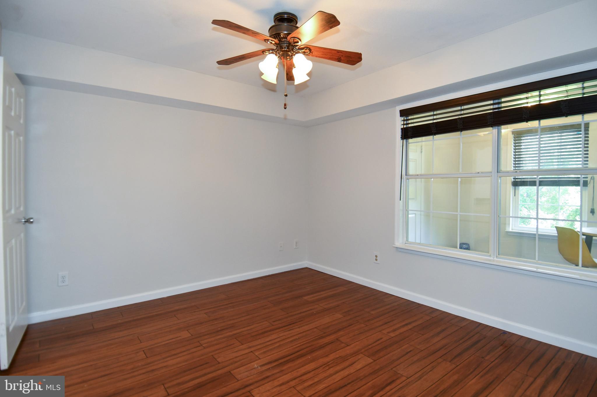 POINTE AT PARK CENTER - Residential