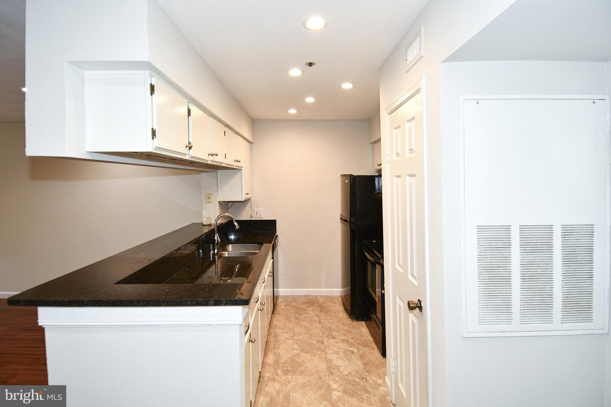 POINTE AT PARK CENTER - Residential